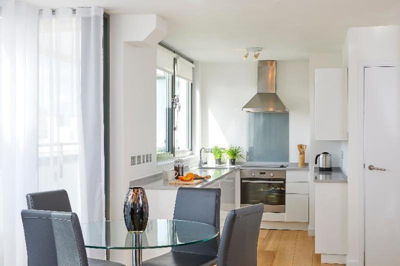 Sonder The Bard Aparthotel Londres Quarto foto